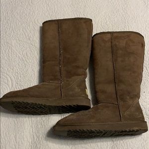 UGG classic tall chocolate brown boots size 8